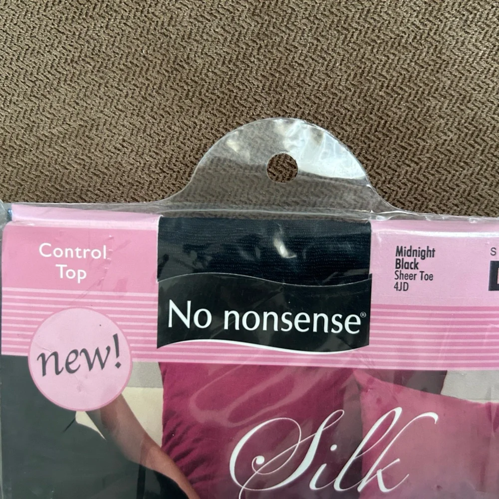 No Nonsense Silk Indulgence Control Top Sheer Toe Pantyhose